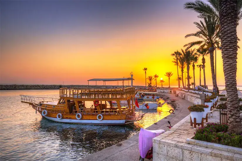 Apollotempel bij zonsopgang in Side, Turkije
